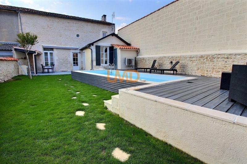 Maison en pierre - 102 m² - 5 pièces