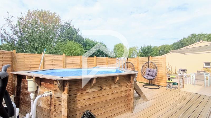 Maison - 95 m² - 5 pièces