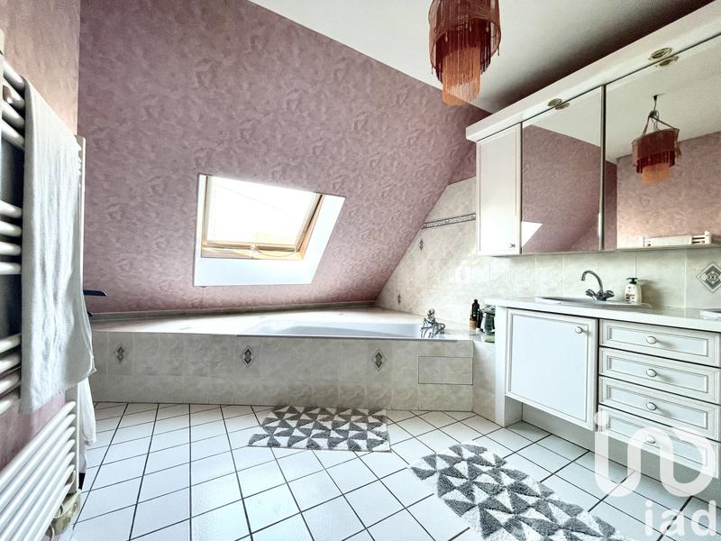 Maison - 133 m² - 6 pièces