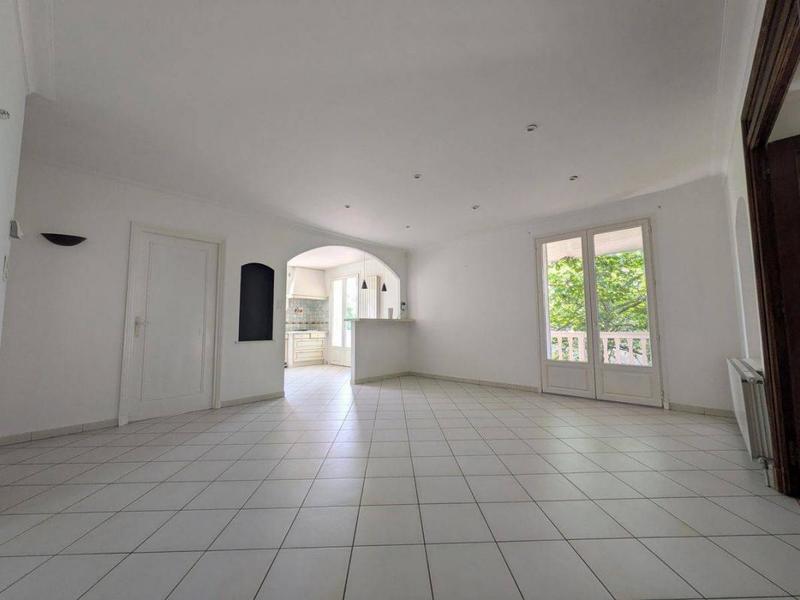 Maison - 93 m² - 6 pièces