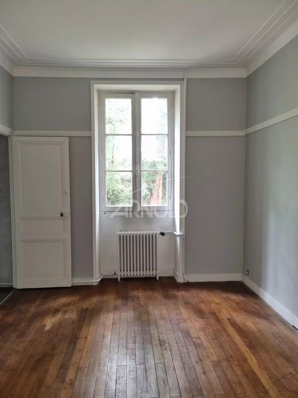 Bureau - 140 m² - 6 pièces