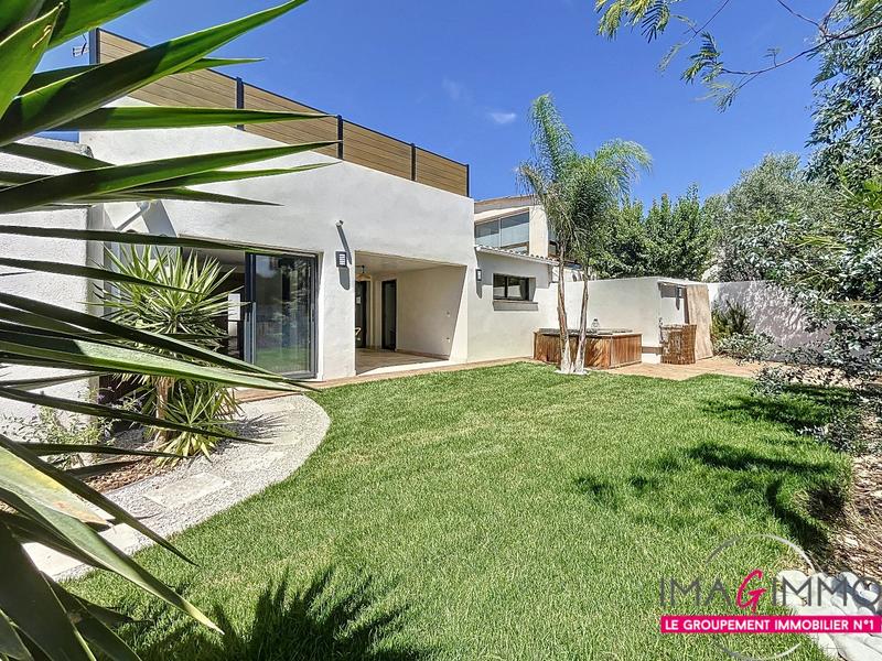 Maison - 98 m² - 4 pièces