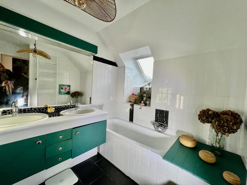 Maison - 145 m² - 6 pièces