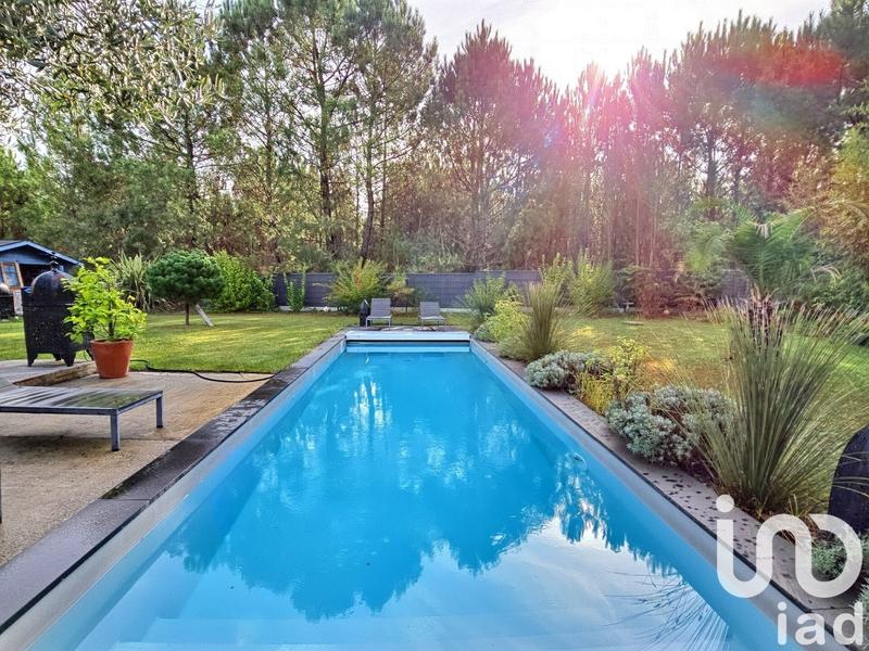 Maison - 137 m² - 6 pièces