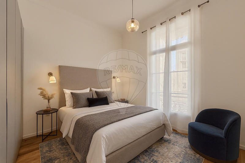 Appartement - 100 m² - 4 pièces