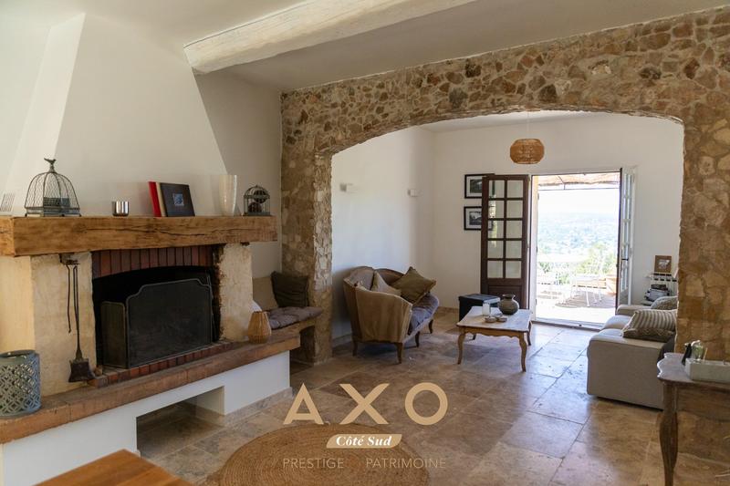 Maison - 200 m² - 7 pièces