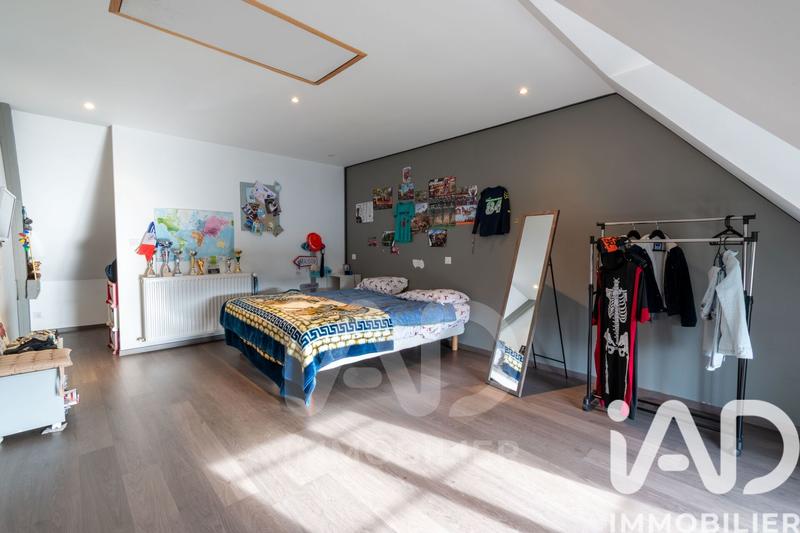 Maison - 195 m² - 6 pièces