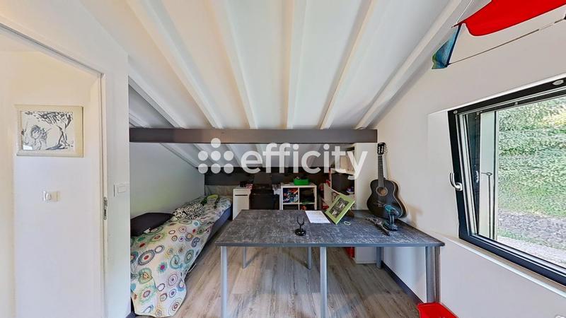 Maison - 178 m² - 6 pièces