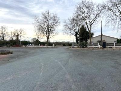 Immeuble - 60 m² - 10 pièces