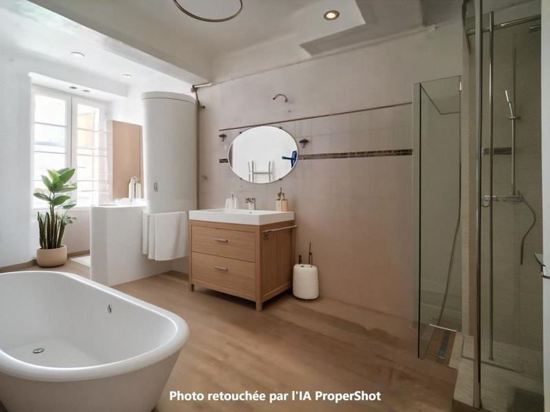 Studio - 89 m² - 3 pièces