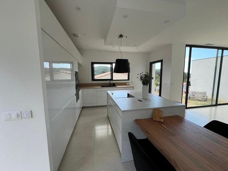 Villa - 124 m² - 6 pièces