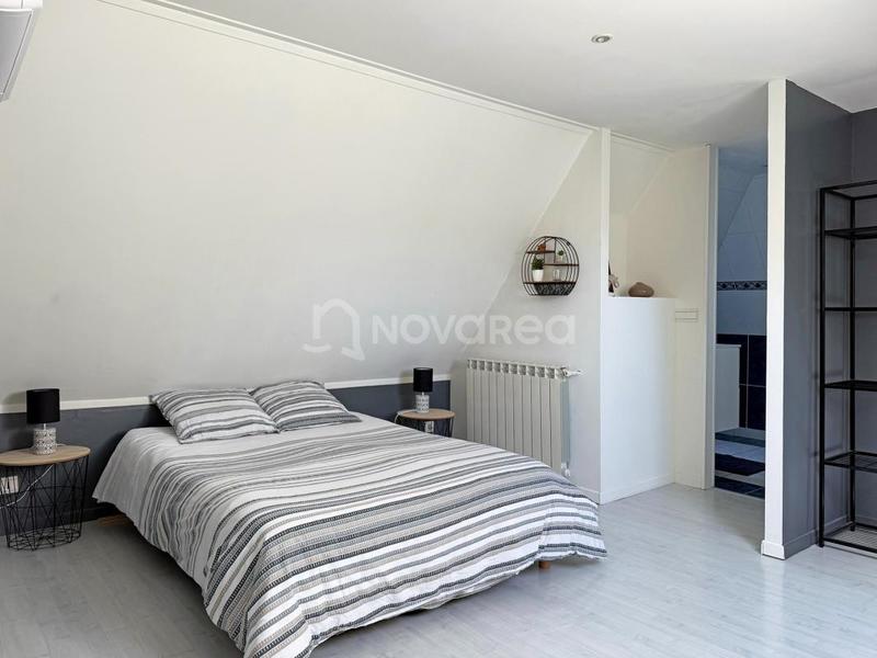 Propriété - 310 m² - 8 pièces