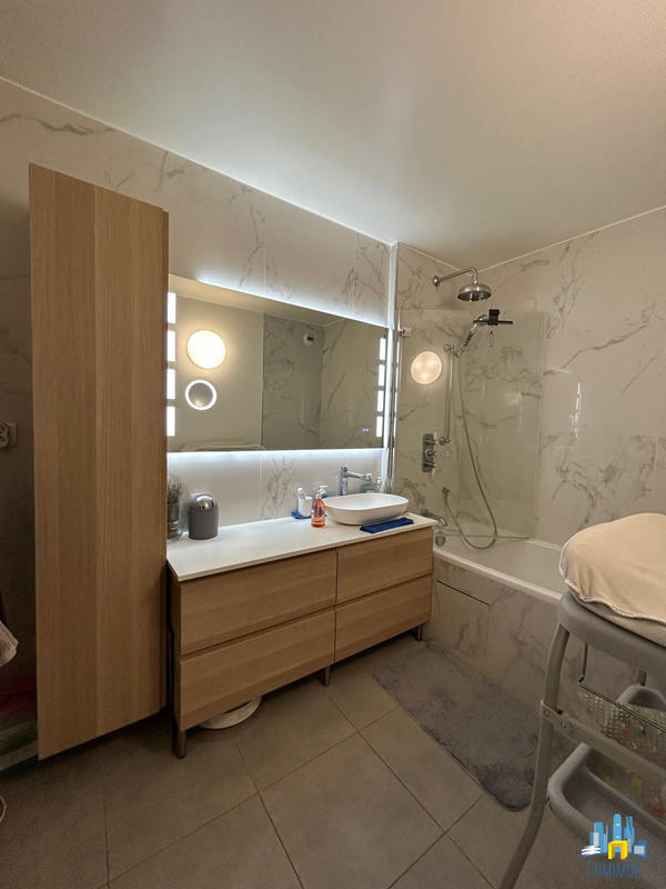 Appartement - 88 m² - 4 pièces