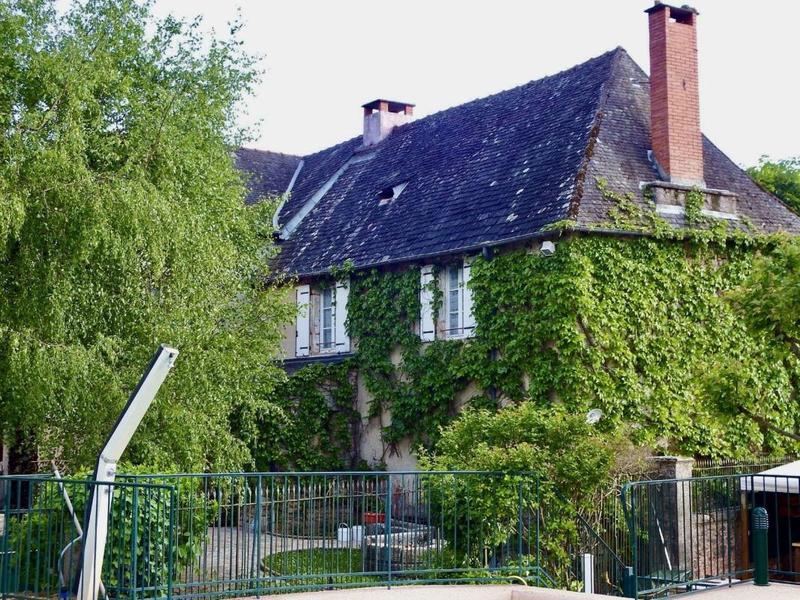 Maison de maîtres - 400 m² - 18 pièces