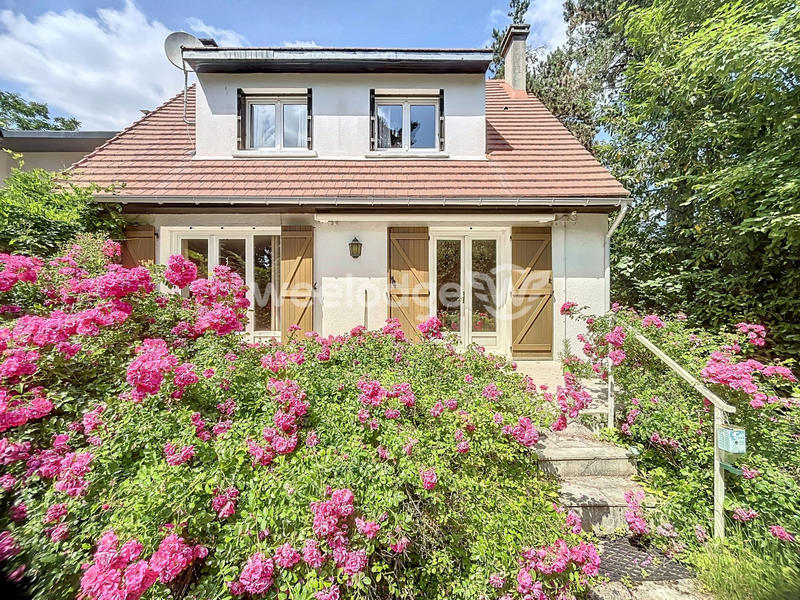 Maison traditionnelle - 118 m² - 7 pièces