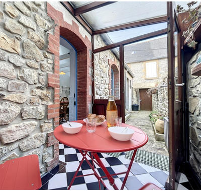 Maison - 97 m² - 6 pièces