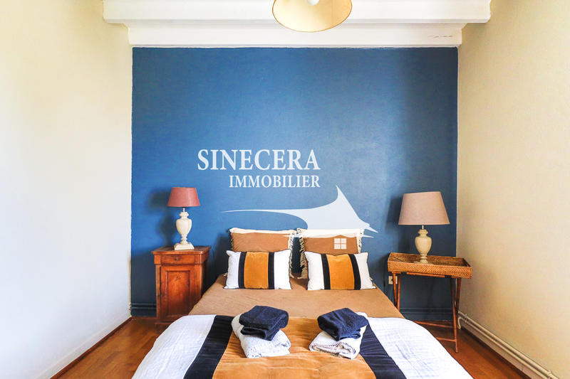 Propriété - 185 m² - 6 pièces