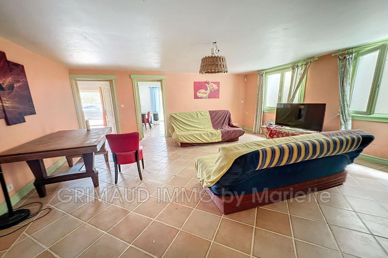 Villa - 195 m² - 6 pièces