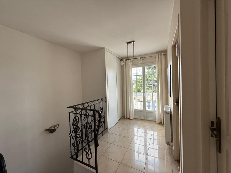 Villa - 152 m² - 6 pièces