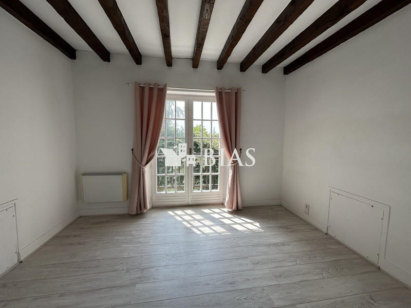 Maison traditionnelle - 194 m² - 7 pièces