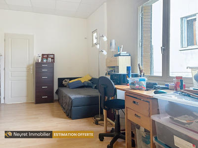 Appartement - 80 m² - 4 pièces