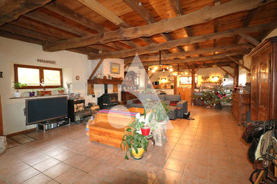 Maison - 135 m² - 2 pièces