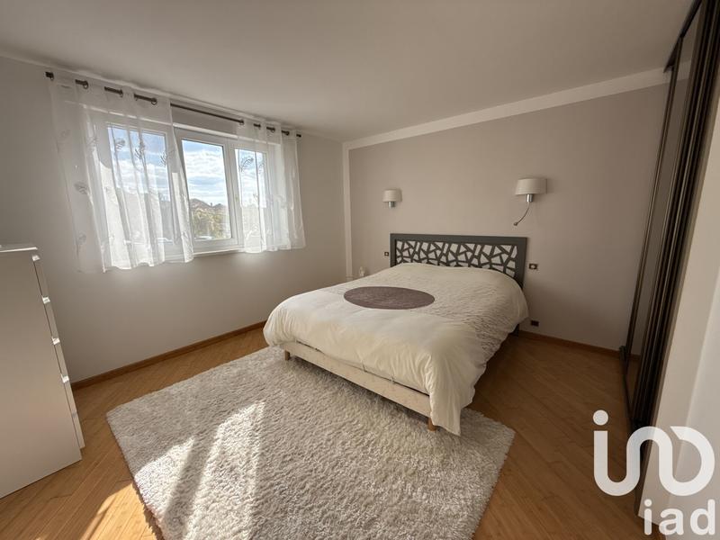 Maison - 190 m² - 8 pièces