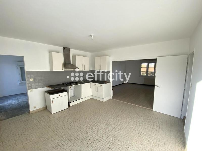 Maison - 232 m² - 8 pièces