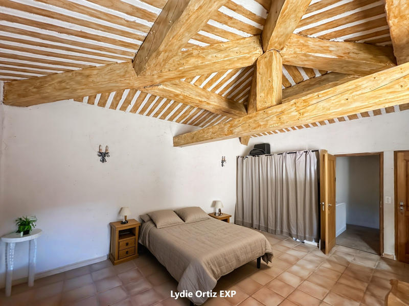 Villa - 285 m² - 8 pièces