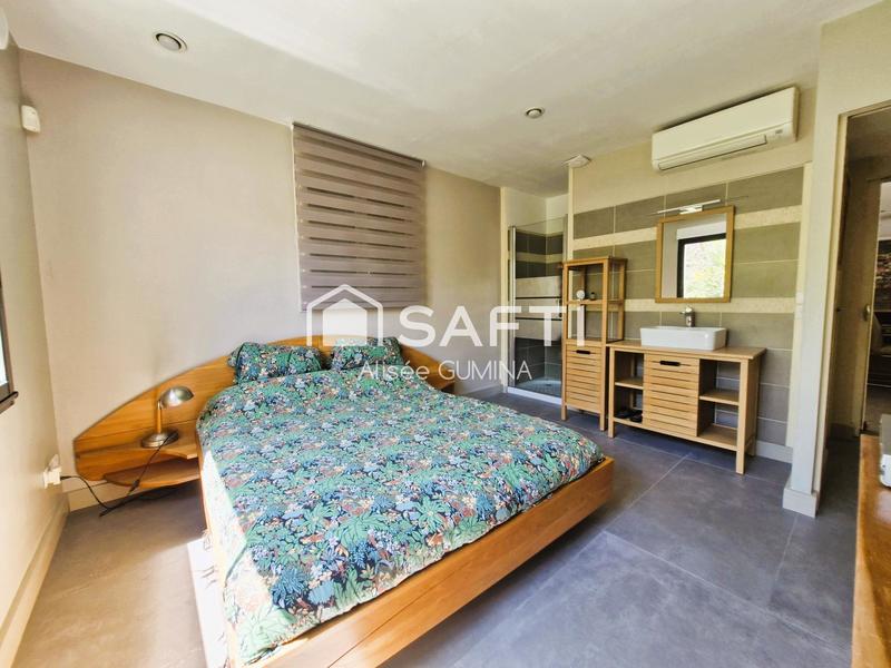 Villa - 207 m² - 7 pièces