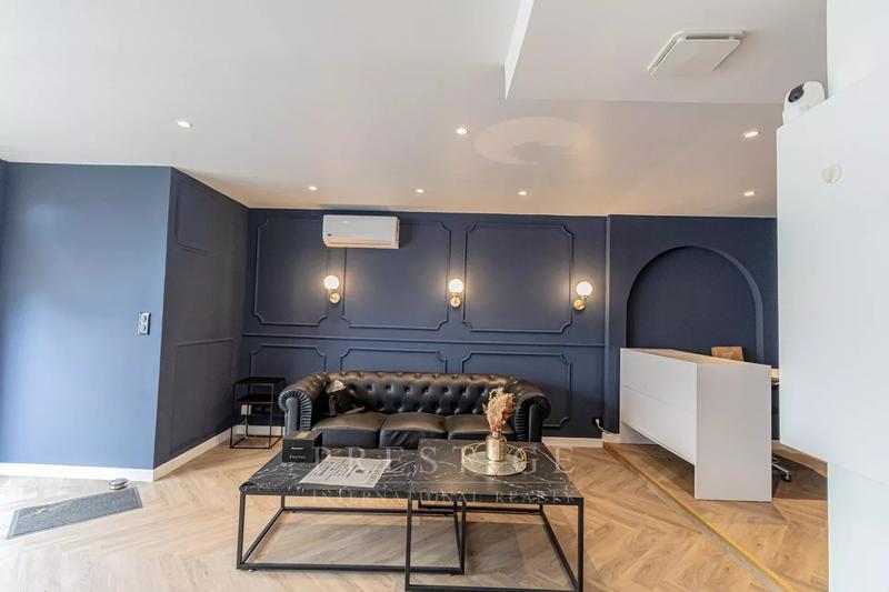 Local commercial - 19 m² - 2 pièces