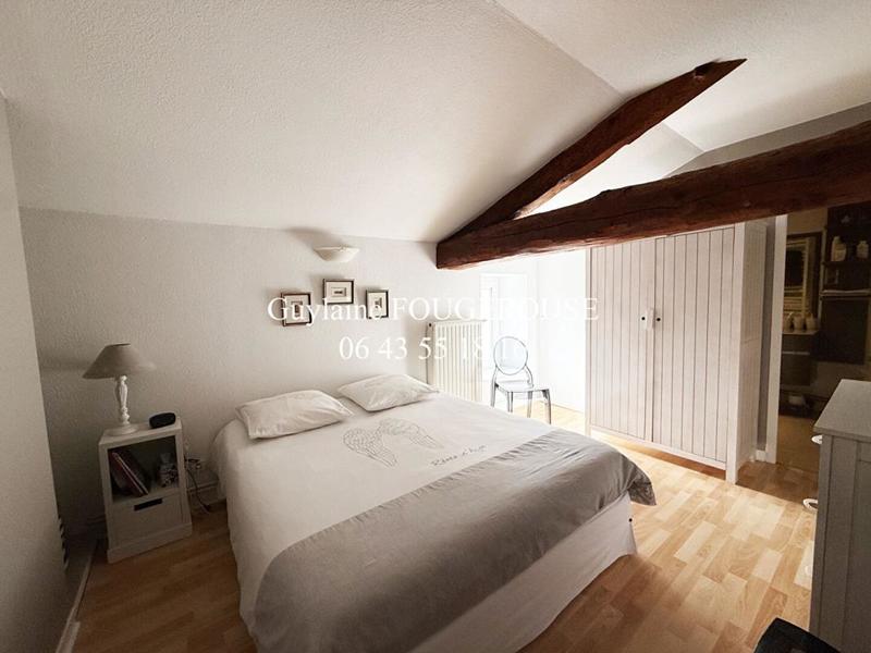 Maison - 325 m² - 13 pièces