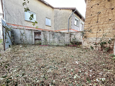 Maison - 90 m² - 1 pièce