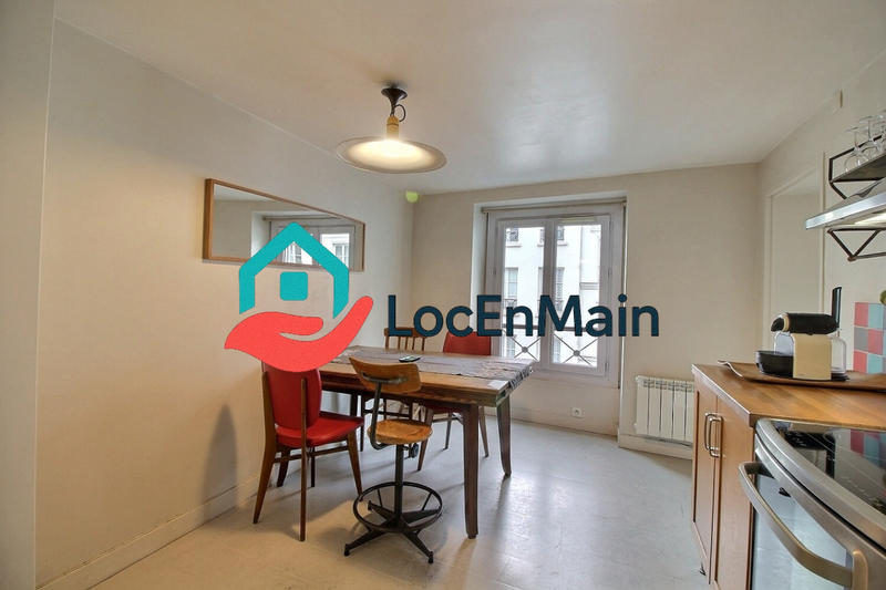 Studio - 40 m² - 1 pièce