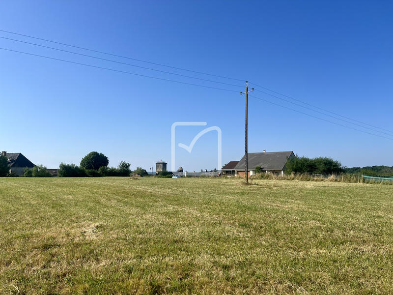 Terrain - 1 807 m²