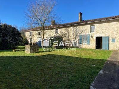 Maison - 285 m² - 8 pièces