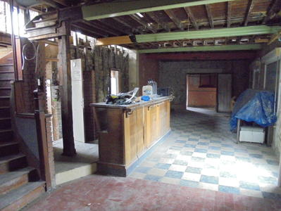 Maison - 520 m² - 5 pièces