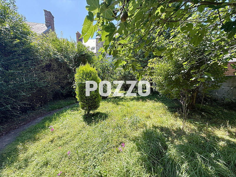 Maison - 157 m² - 8 pièces