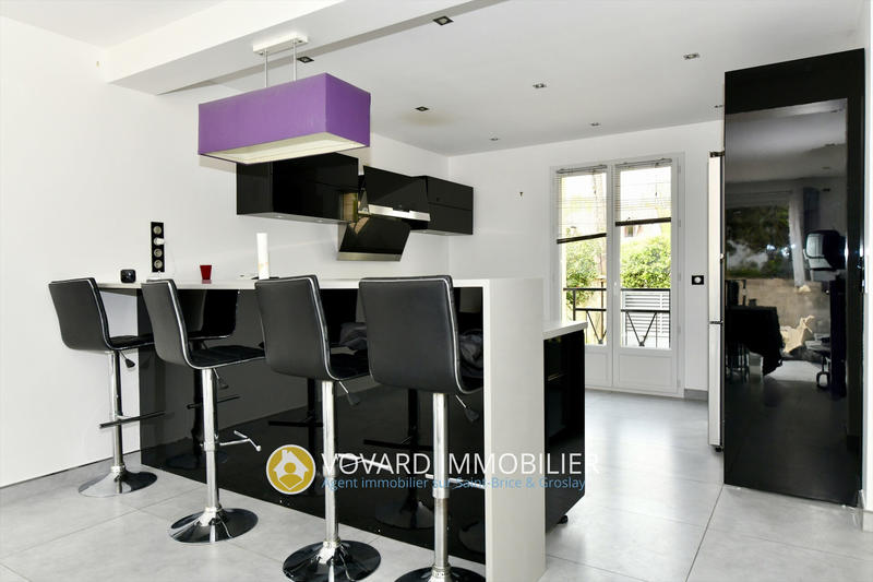 Maison - 179 m² - 7 pièces