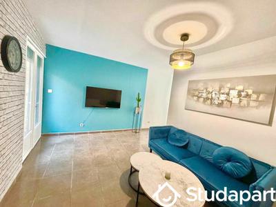 Chambre - 14 m² - 1 pièce