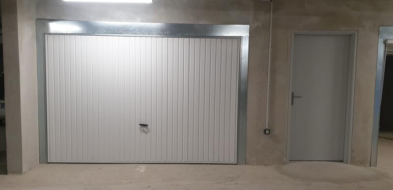 Parking / Garage - 30 m²