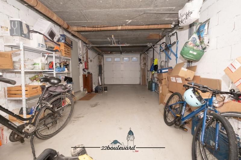 Pavillon - 240 m² - 10 pièces