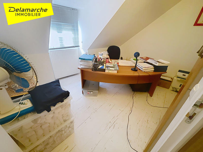 Maison - 185 m² - 10 pièces