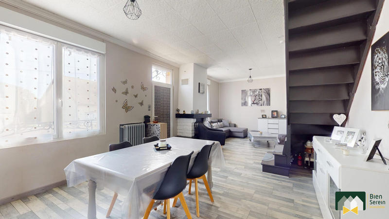 Maison - 83 m² - 5 pièces