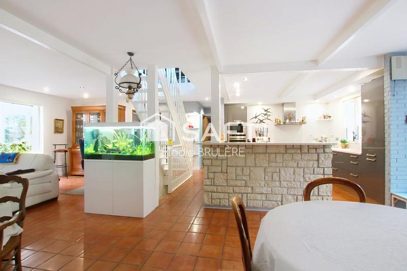 Maison - 176 m² - 6 pièces