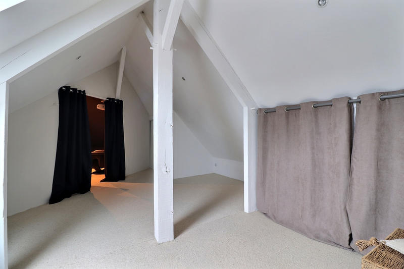 Maison - 194 m² - 7 pièces