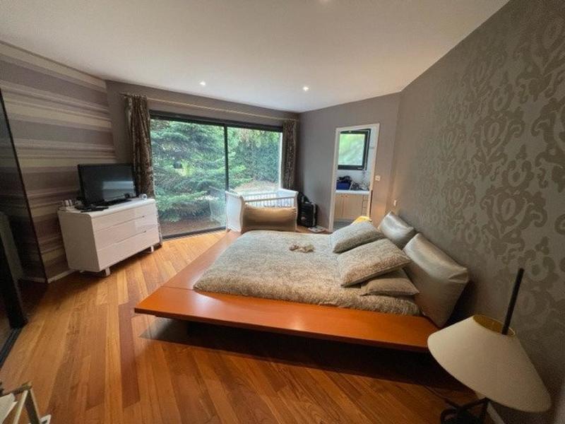 Maison - 300 m² - 11 pièces