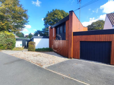 Maison - 189 m² - 8 pièces