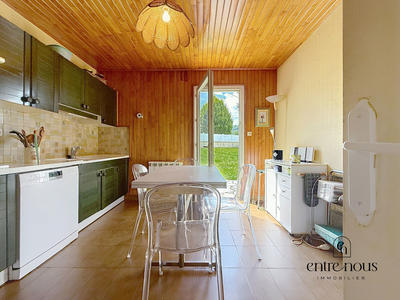 Maison - 140 m² - 5 pièces