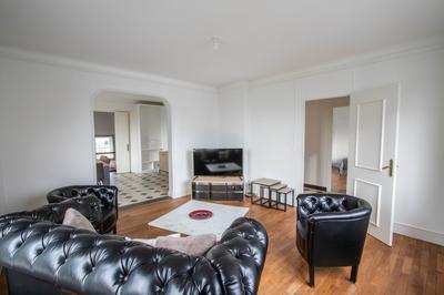 Maison traditionnelle - 174 m² - 6 pièces